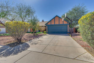 8621 Bloomfield Rd, Peoria, AZ 85381-5147