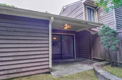 1505 Dillard Rd, Stone Mountain GA  30088-3460 exterior
