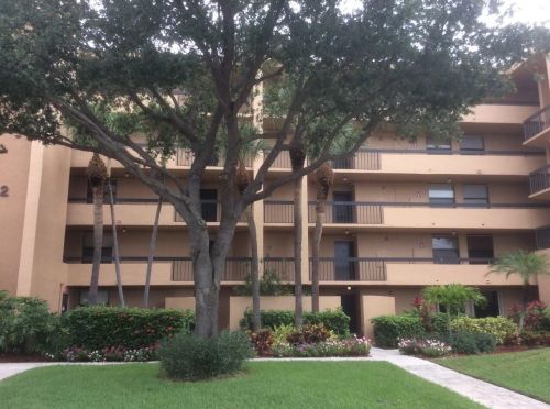 955 Dotterel Rd, Delray Beach FL  33444-2098 exterior