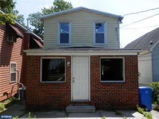 405 Edgewater Ave, West Deptford, NJ 08093-1238
