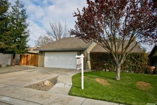 1359 Novell Dr, Ripon, CA 95366-3230