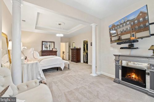 4318 Wisley Turn, Woodbridge VA  22192-7822 exterior