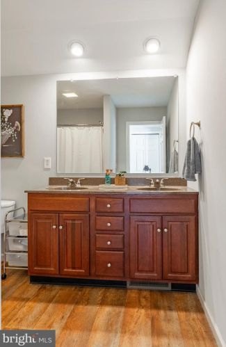 25 Summerlyn Dr, Ephrata PA  17522-9331 exterior