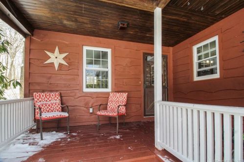2 Overlook Rd, Terryville, CT 06786-7242