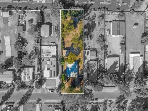 32861 Brechtel St, Lake Elsinore CA  92530-0420 exterior