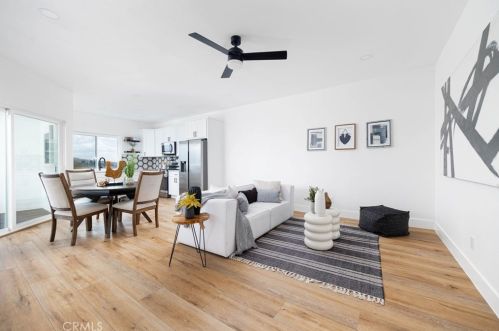 4393 Date Ave, La Mesa CA  91941-6412 exterior