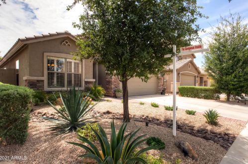 3581 Desert Moon Trl, San Tan Valley, AZ 85143-3369