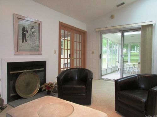 73 Hidden Ridge Dr, Monticello NY  12701-3083 exterior