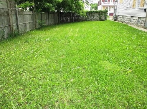 2463 35, Milwaukee WI 53210-3037 exterior