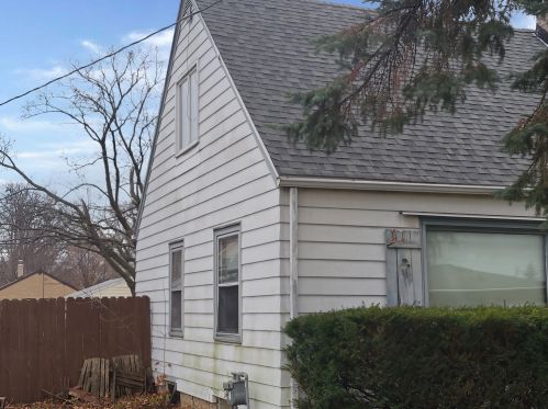 4544 Quincy Ave, Milwaukee, WI 53207-5223