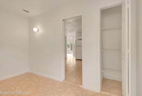 56 45 Ave, Vero Beach FL 32966-2840 exterior