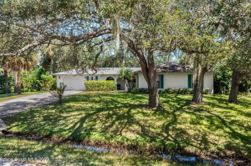 220 Watercrest St, Sebastian, FL 32958-5542
