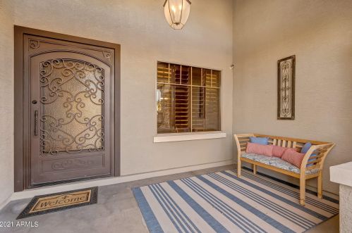 3180 Riata Ct, Gilbert, AZ 85295-1664