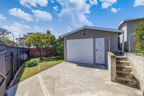 2463 Judson St, San Diego CA  92111-6213 exterior