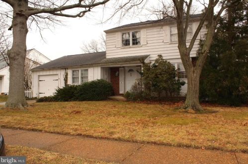 3903 Brookfield Ln, Wilmington, DE 19803-1809