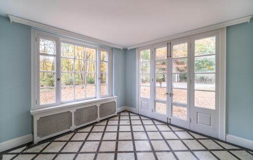 5 Father Peters Ln, New Canaan CT  06840-2215 exterior