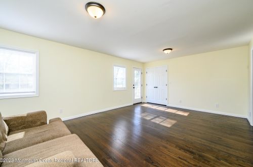 58 Richardson Ave, Tinton Falls NJ  07724-1313 exterior