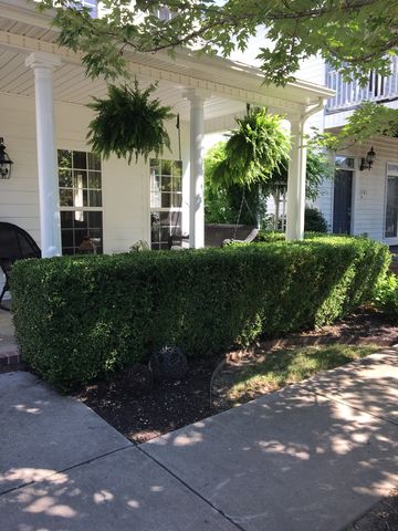 2717 Whit Ln, Fayetteville, AR 72704-6048
