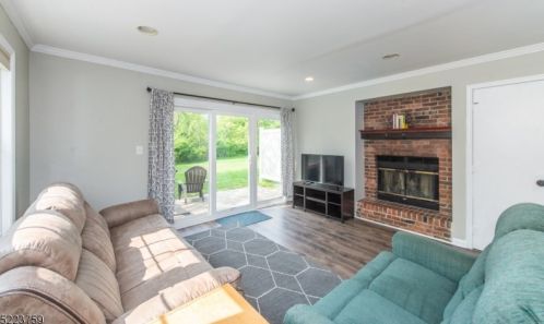 198 Gettysburg Way, Lincoln Park NJ  07035-1824 exterior