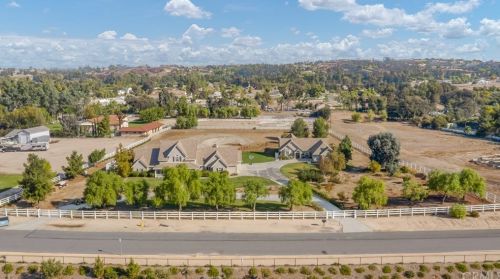 29172 Vallejo Ave, Temecula CA  92592-2302 exterior