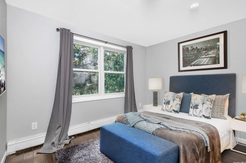 237 Woodycrest Dr, Holtsville NY  11742-1760 exterior