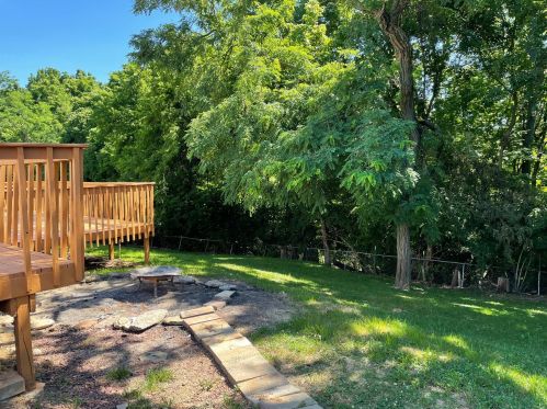 130 Bluffside Dr, Covington KY 41017-9719 exterior