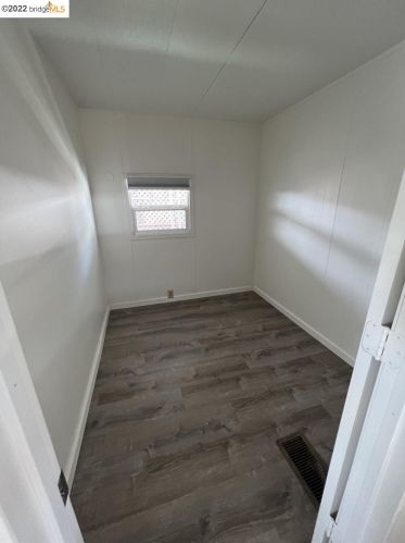 2107 Patterson Rd, Riverbank, CA 95367-9681