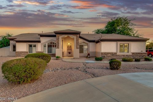 2777 Majestic Eagle, Gilbert, AZ 85297-8111