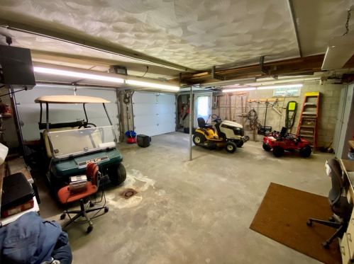 1521 Sycamore St, South Connellsville PA  15425-4954 exterior