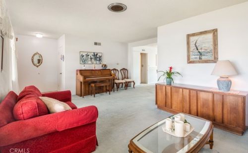 4808 Vanderhill Rd, Torrance CA  90505-4340 exterior