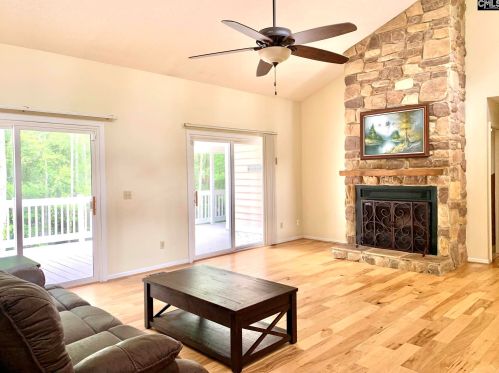 106 Sweetgum Dr, Cayce-West Columbia SC  29033-1930 exterior