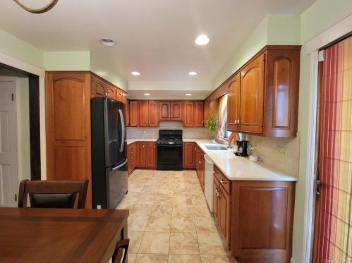 156 Prospect Ave, Middletown NY  10940-3941 exterior