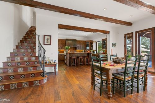 5320 Ivafern Ln, La Canada CA  91011-2811 exterior