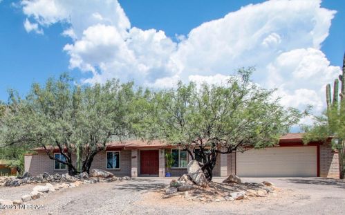 3881 Marble Peak Pl, Tucson, AZ 85718-2332