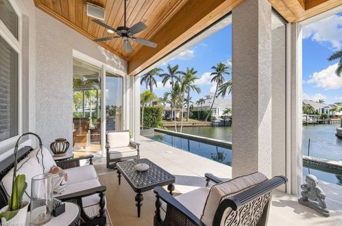 1266 Cobia Ct, Naples FL  34102-1549 exterior