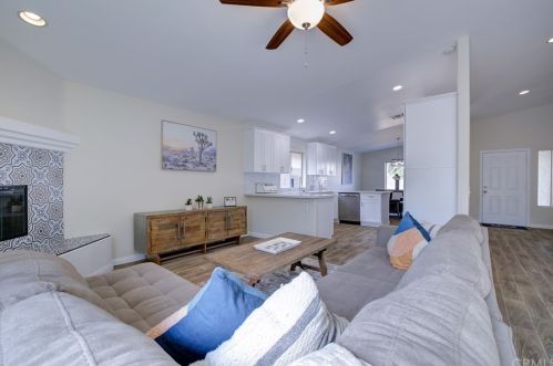 53140 Avenida Martinez, La Quinta CA  92253-5420 exterior