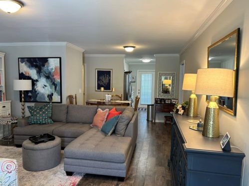 1776 Inglebrook Trl, Mount Airy, NC 27030-2471