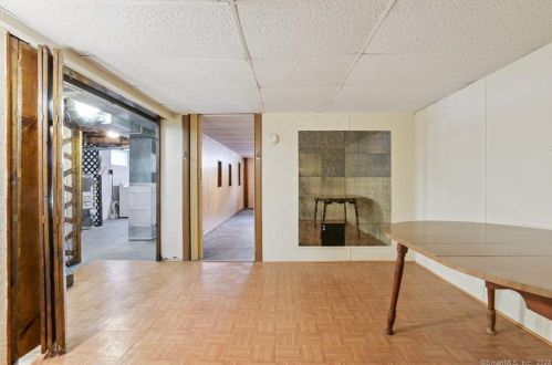 4 Fairway Ln, Norwich CT  06360-7006 exterior