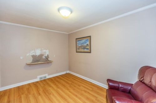 7 Plymouth Rd, North Providence RI  02904-5227 exterior