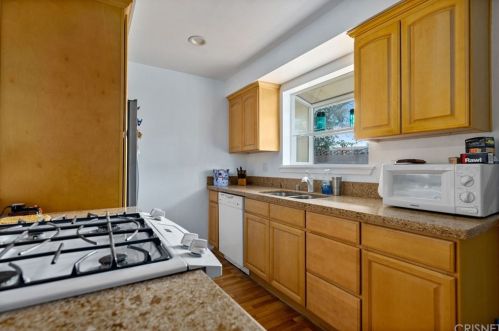 535 Lingard St, Lancaster CA 93536-8362 exterior