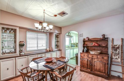 25403 Wyoming Ave, Chandler AZ  85248-6460 exterior