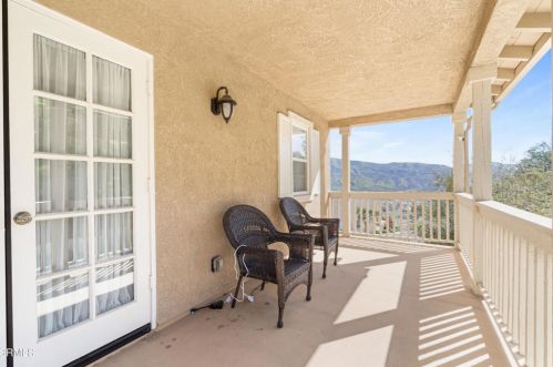 815 Vista Grande Dr, Santa Paula CA  93060-1335 exterior