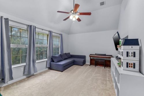 3808 Cherokee Dr, Bedford TX  76021-3110 exterior