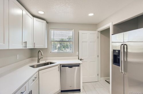 46 Xavier St, Denver CO  80219-1027 exterior