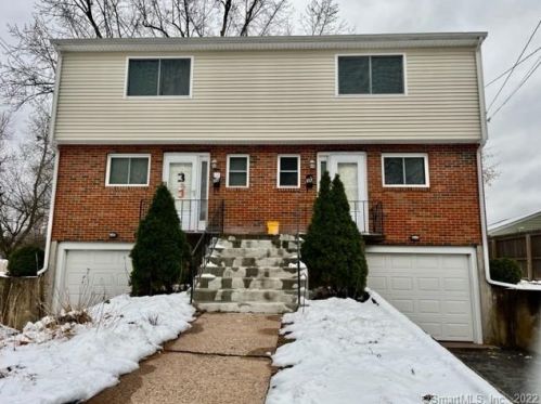 36 Irving St, Manchester CT  06042-3030 exterior