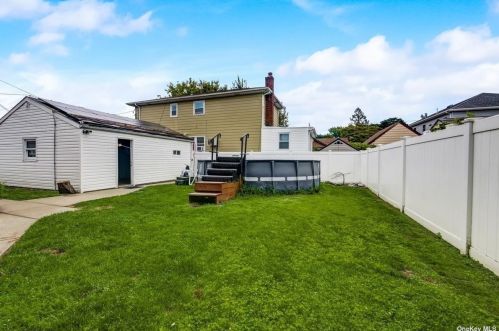 1317 Union Ave, Floral Park NY  11003-2610 exterior