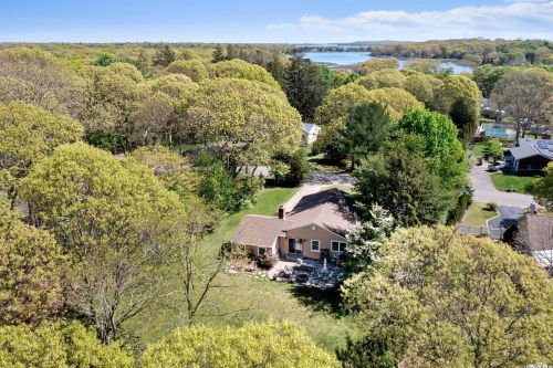 600 Corey Creek Ln, Southold NY  11971-4809 exterior