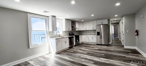 493 Washington St, Newark NJ  07102-1011 exterior