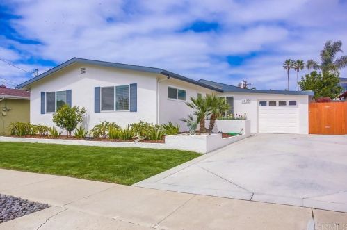 3930 Boone St, San Diego, CA 92117-4604