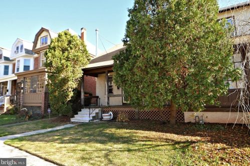1424 Juniper St, Norristown, PA 19401-3225